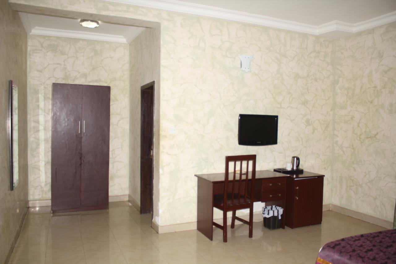 Bestway Luxury 3* Asokoro